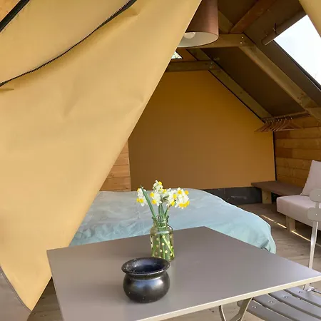 Luxusní stan Glamping Pettirosso