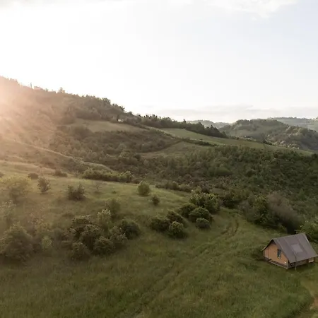 豪华帐篷 Glamping Pettirosso 法塔特米