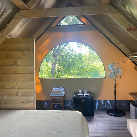 Lüks kamp alanı Glamping Pettirosso