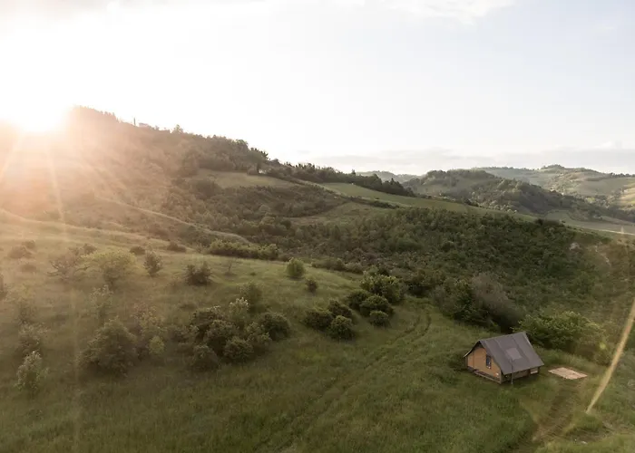 Роскошный шатер Glamping Pettirosso Фратта-Терме