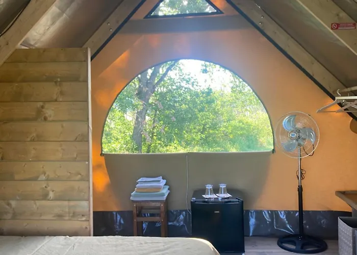 Роскошный шатер Glamping Pettirosso